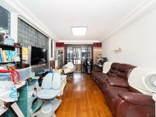 景城 新上南北通三房,全屋精装修,电梯凤凰楼层,看房方便