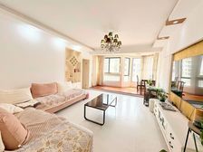 满五 商品住宅 南北通透 双卫格局 精装可拎包入住