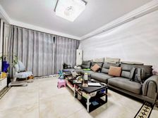 啊坤实勘!带产权车位,距离东华一路之隔,三开间朝南