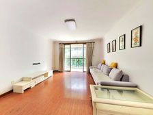 业主诚心出售 三新书包 随时看房 价格还可谈