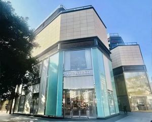 西城区西单丨十字路口把角丨餐饮独栋丨业主移民丨无心打理丨