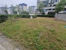 新上 玖玺台四房带200平院子 配套四大广场 30中