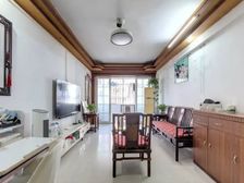 春庭花园 诚心出售 价格可谈 送车位送家私家电 包税 南向