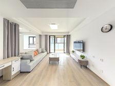 不靠高速 全新精装四房 软装齐全 好楼层,诚售