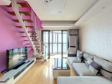 带阁楼、有露台,位置好视野佳 急售