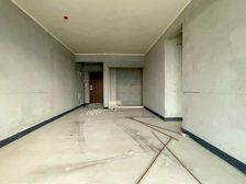 业主急售 看江的三房双卫 仅需一百一十多点 随时看房 视野霸