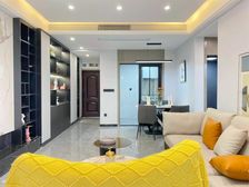 步行街!万达旁!正规精装大三房!随时可看