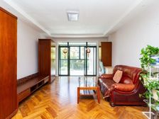 徐家汇边上 品质小区 电梯房南北通户型 有停车位 值得一看