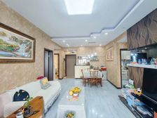 南岸区 骏逸江南 三房 93万 精装修 看中庭 拎包入住