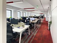 亮马河畔 燕莎办公室 半层出租 正对电梯 精装修带家具