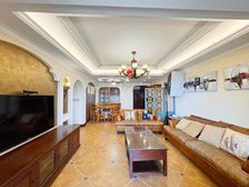 江与城(北区二组团) 4室2厅2卫 豪华装修 135万元