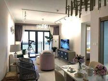 富力海景房,精装两居室,急售45万,配送全套家具家电