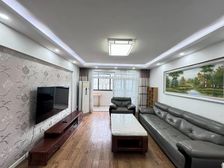 银丰苑 3室2厅2卫 精装修 318万元