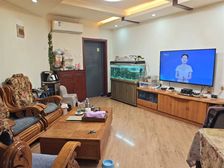 人和jie,纸标未用,刚需电梯两房,位置好,高楼层,采光好