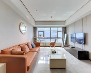 西部国际金融中心 2室2厅 东南