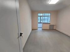 急售 七中本部 万达东临 胜利路电机厂2楼 通透两居随时落户