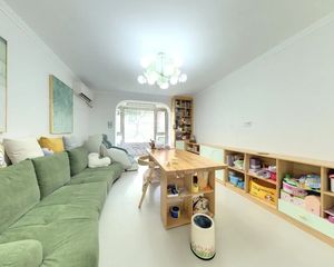 吕营嘉园A区 2室1厅 90.75平板楼一层 进出方便 诚售