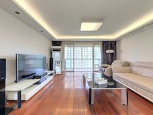 贵龙园老房东委托2+1户型,南北直通,精装修,看房随时有钥匙