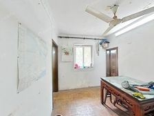 公司独+好房,边套送露台,有固定车位,小区中间位置