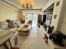 实用面积150平 两房的价格享四房 顶楼复式送露台带两个车位