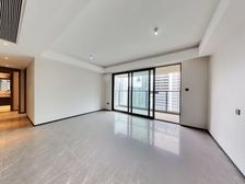 地铁口精装横厅大三房,全新未入住,采光视野好