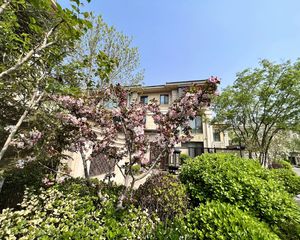 首创河著 275平5居 南向毛坯 方便看房