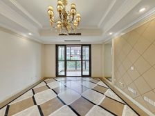 九龙仓时代上城小4居独门独院安静舒适停车充足送地下室