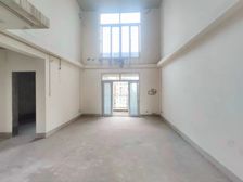 带3个露台 ,带屋顶花园,带车位,经典跃层,南北通透,急售