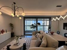 刚交付次新房,从未入住,江景房,全新装修,金融城旁边,好看房