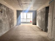 兴科明珠 二室二厅 满二 毛坯房 中层 随时看房