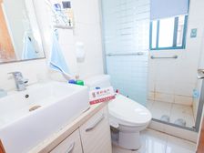 一南一东一过道 朝春旁 公园200米 小区环境优美近11号线