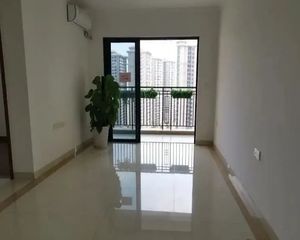 现代城市花园 新塘近 满五低价急售 包税过户精装出售南向