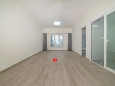 桃园路与南新路交汇处,双地铁口,靠近桃园和大新地铁