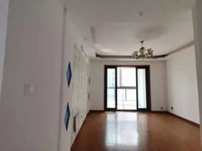 滴水湖馨苑 3室2厅2卫 精装修 299万元 117平米