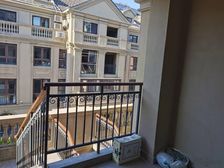 保利蔚蓝林语 4室2厅4卫 毛坯 565万元 162平米