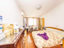 爱家真棒温馨好房!安静,南北通,1梯2户,低区,使.用率高。