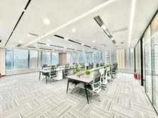 电梯口 绿地原盛国际 多套招租 面积 装修不等 随时可看