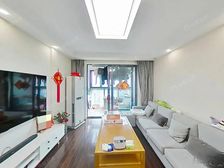 新出来C9户型 楼层好 采光充足,已改三房,拎包入住