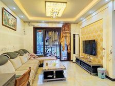 杨家坪商圈次新小区 双书吧 正规四房 朝中庭