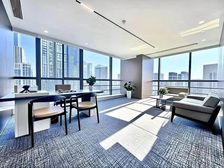 电梯口 绿地原盛国际 多套招租 面积 装修不等 随时可看