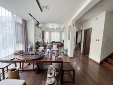 中信泰富鸿玺郡联排边套