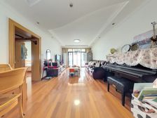 上海花城简单装修,房东急售,当居住融入环境,心也随之淡定