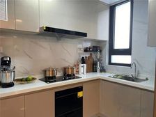 大名城映晖 3室2厅2卫 简装修 250万元 96平米