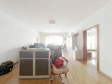 华府低价房!157平89万次顶楼,可观景,落地窗户采光好!