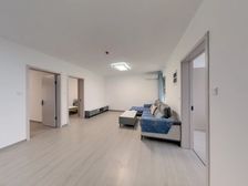 飞龙上观城116平84万 带装修三居室 楼下就是公交站