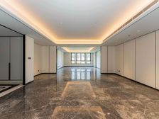 新天地顶新豪装 几乎未住 公园视野 找我谈可一个小目标 决心