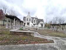 闵行马桥中星红庐 高品质小区 楼旺超大花园 临河 视野好