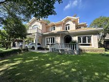 手慢无!圣堡蕞低价独栋297平赠阁楼无地下室大花园