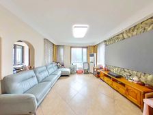 220万急售价可谈三室3楼卡纳意乡买房不收取服费