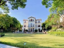 直视湖景!花园5000平,佘山高尔夫,3000W豪装!